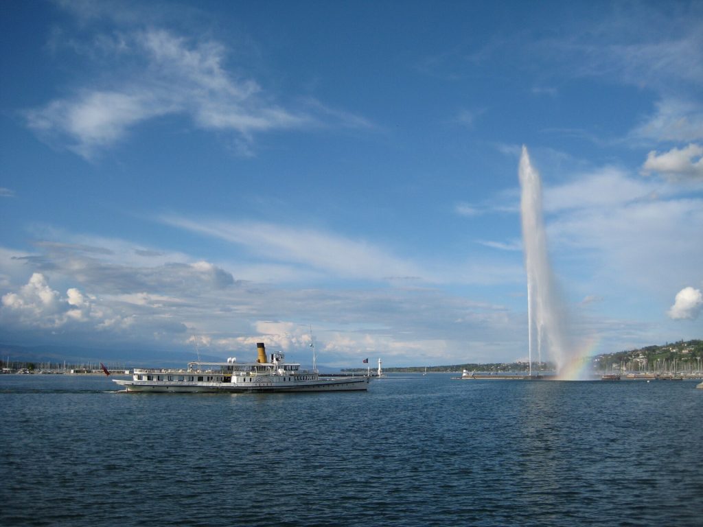 Le lac Léman et le jet d'eau de Genève