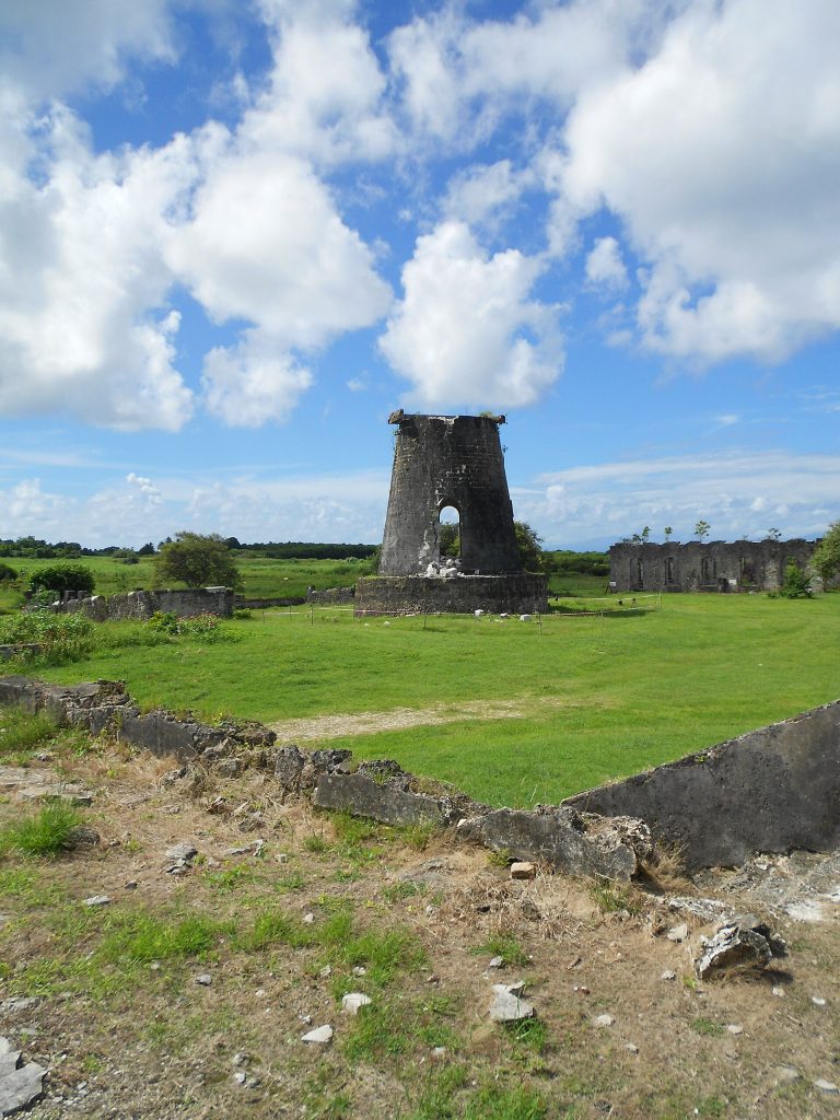 Le moulin de l'habitation Roussel-Trianon, à Marie-Galante