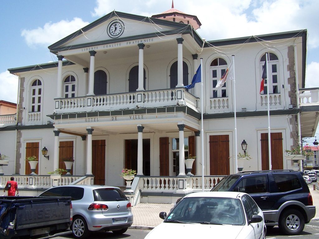 L'hôtel de ville de Basse-Terre, la préfecture de la Guadeloupe